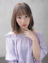 ルティア(Lutia) 透明感カラー 外ハネ ひし形シルエット