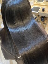 ジーナ 船橋(Zina)&nbsp;オトナ女子ツヤ髪アッシュカラーふんわりミディシースルーバング