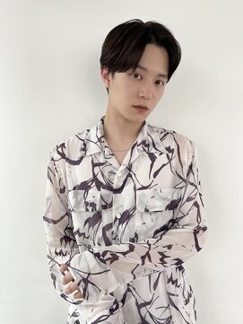 ロティバイトレンチ(loti by trench) men's center part