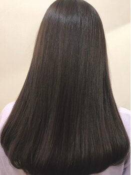 クレ(cle)の写真/【香櫨園駅徒歩4分】クセやうねりにお悩みの方必見!ダメージレスな縮毛矯正で自然な地毛風ストレートに◇