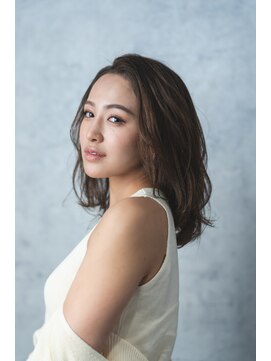 セブンフォーヘアー(Seven for hair) 【SEVEN】重めセミロング x illuminaカラー