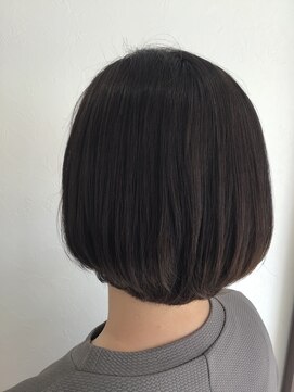 アリー(Ari-) 丸みボブ