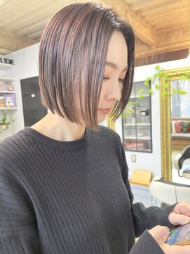 ヌード(NUDE) NUDEブリーチ無し大人ショートボブ切りっぱなしボブ前下がりボブ