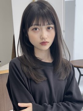 ビュー フクオカ(VIEW FUKUOKA) 小顔美人レイヤーカット×ナチュラルグレージュ30代40代50代