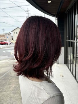 サロン クラッチ クリエイティブ コンセプト(salon CLUTCH creative concept) くびれ×チェリーレッド
