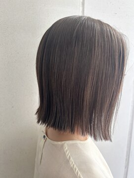 ルーファス 恵比寿 渋谷(Ruufus) 40代 パツっとボブ 2506