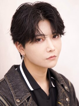 ルーシー 渋谷(LUCEY) フェザーパーマフェザーショートセンターパート