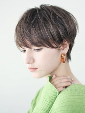 ルアン 上通り(ruen) かっこいい上品ショート　くびれショート　ruen 熊本