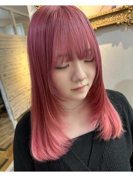 ティグルフォーヘア(TIGRE for hair) 顔周りレイヤー×ピンクカラー