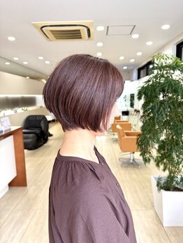 ディーコ(IDEEK)の写真/一人一人の骨格・髪質・クセ・雰囲気を見極めた、再現性の高い似合わせカットで毎日のお手入れも簡単◎