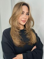 ヨロ 小岩(YOLO)&nbsp;ハイライトレイヤーカットダブルカラーイルミナカラー縮毛矯正