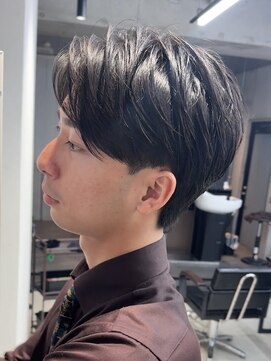 ガーデンタチカワネクスト(garden tachikawa next) 大人男子センターパートナチュラルヘア毛流れカット20代30代