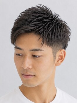 レオン 読谷店(LEON)の写真/メンズカット・フェードで清潔感あるショートへ。刈り上げ・ツーブロックもお任せ。