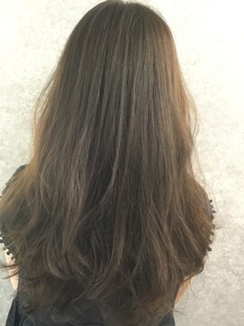 ロンド ルージュ 銀座店(Lond rouge) 【担当 関根孝文】カーキグレー×ミディアム