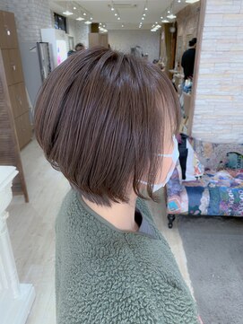 ルーダ(RUEDA) 【リアルサロンワーク】ナチュラル前下がりショート