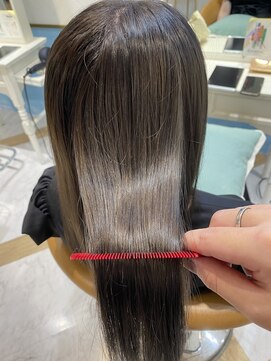 ロンド ストラーダ 心斎橋(Lond strada) シルキーベージュ×グレージュカラー【髪質改善/縮毛矯正】