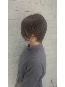 ラヴリア カミツ(LOVERIA KAMITSU) ハンサムショート