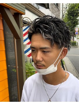 ラボーテイサミヘアーイースト(La.beaut'e ISAMI HAIR EAST) MEN’S HAIRハイライトマッシュパーマ〈理容室〉東浦和メンズ