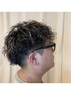 サロン ド ユー(サロン ド YOU) ツイストスパイラルパーマ×ハイライトカラー　MEN'S HAIR波巻き