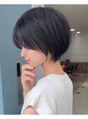 モードに大人可愛いダークアッシュイメチェンショートボブ