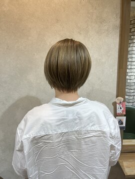 ヘアスペースブルーム エボリューション 庄内店(HAIR SPACE BLOOM evolution) 【庄内／ショートヘア】白髪ぼかしハイライトも人気♪
