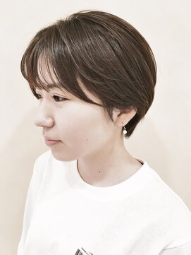 モリオ フロム ロンドン 成増店 【morio成増/一戸】耳かけ丸みショートグレージュカラー