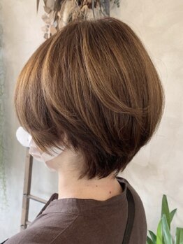 アズグロウヘアー(AS GROW HAIR)の写真/傷みを抑えた透明感カラーで柔らかな質感とツヤ感を実現♪ダメージを気にせず理想の髪色を！