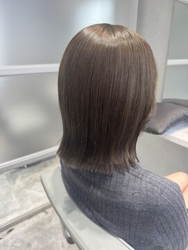 ファイブ ノーヴル カラット(5 Noble ct.) 【kana】ぱつっとロブ★グレージュ