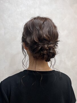 ラクス(Lacus) シニヨン