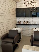 リーフ ヘア 上田美容研究所(Lief hair)