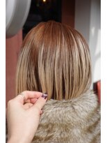 チャプター 問屋町(chapter)&nbsp;髪質改善ミニボブパツっとボブミルクティーベージュダブルカラー