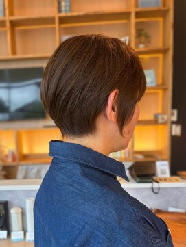 カミケンガレリア(kamiken. galleria) 大人の美シルエットショートカット【カミケンガレリア/郡山】