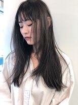 暗髪ロングレイヤー