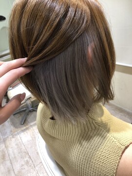 ニーナ ビューティーサロン(NINA Beauty Salon) インナーシルバーラベンダー#インナーカラー#シルバー#春カラー