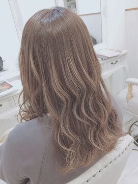 ラヴィエール(Laviere) ハイライトシアーベージュ