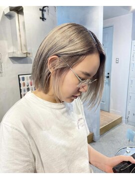 ジーナ(XENA) 【YUI】ブロンドベージュ