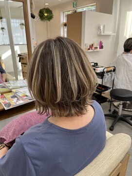 リングバイモアムー(Ring by Moremuu) レイヤーボブ