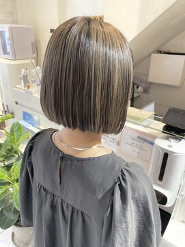 ネオリーブカフ 鶴ヶ峰店(Neolive caff) ブランドベージュ×ローライト