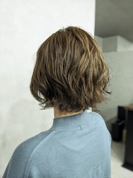 テラスプラス(テラス+) ゆるっと大人ミディアムパーマ