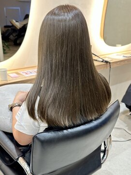 ヒビヲ(HIBIO) シークレットハイライトカラーミルクティーベージュケアブリーチ