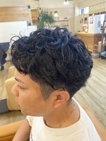 ビフェアリー(bi fairy)&nbsp;【メンズパーマ】ツーブロ無造作パーマスタイル
