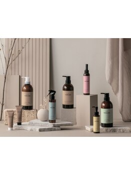 多様なダメージに対応できるシステムトリートメント【ファルジュア】導入！芯からしっかりした髪に導きます