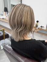 ランプ(Lamp) 白髪ぼかしにも◎バレイヤージュカラー ビフォアー&アフター