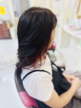 美容室 ティンカーベル イヤリングカラー