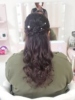 ヒャン(hyang)&nbsp;ゆるふわハーフアップ