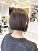 ミディアムヘア暗めカラーデザインカラーフェイスフレーミング