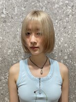 サンク 原宿 表参道(cinq)&nbsp;ヘーゼルベージュハイトーンボブ顔まわりレイヤーワイドバング