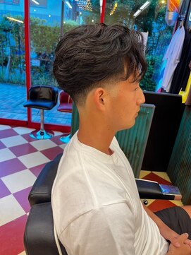 パーマ×テーパーフェード