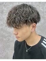 グロップ 町田(GLOP) 動きと束感のメンズ波巻きパーマ