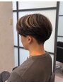 オルカン バイ エクシア(OLCAN by EXCIA)&nbsp;センターパート×テーパーフェードで海外風センターパート